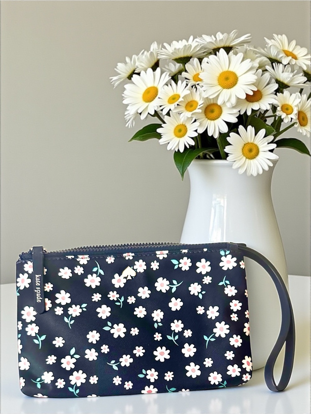 Kate Spade Stylish Jae Fleur Black Nylon Wristlet With Smooth Leather Trim. - Picture 8 of 15